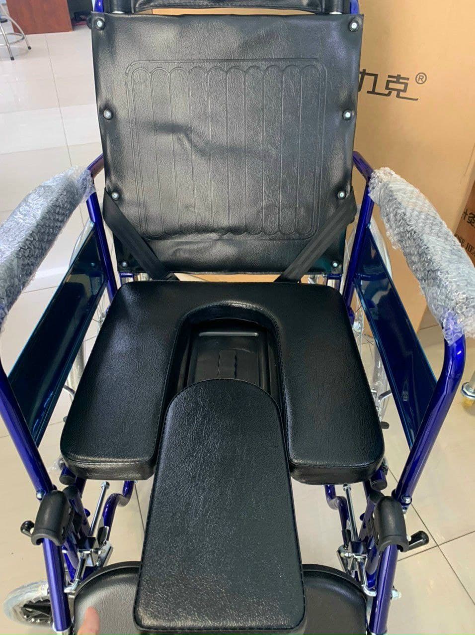 Xe lăn tay có bô AOLIKE ALK-601GC-46 4 Xe lăn tay có bô AOLIKE ALK-601GC-46 - Ảnh 4