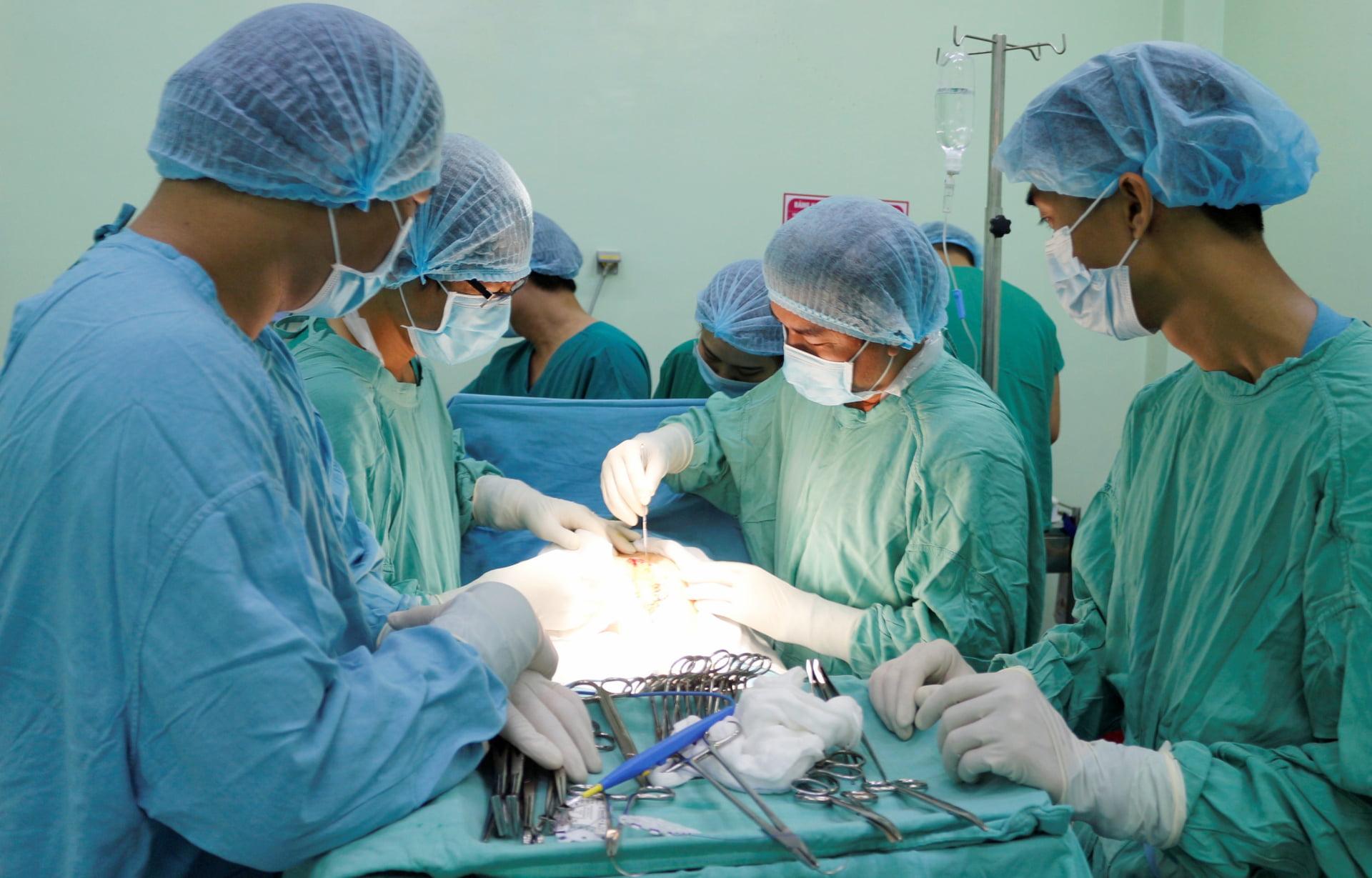 Bộ dụng cụ phẫu thuật sản phụ khoa Bộ dụng cụ phẫu thuật sản phụ khoa