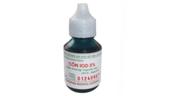 dung dịch vệ sinh vết thương: cồn iod